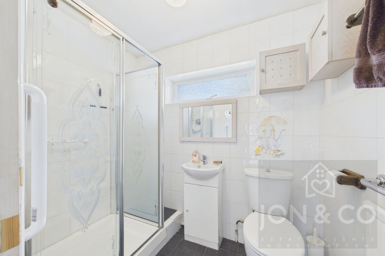 Cross Street | Moulton | NN3