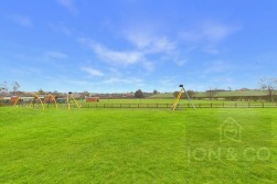 Carey Road | Hackleton | NN7