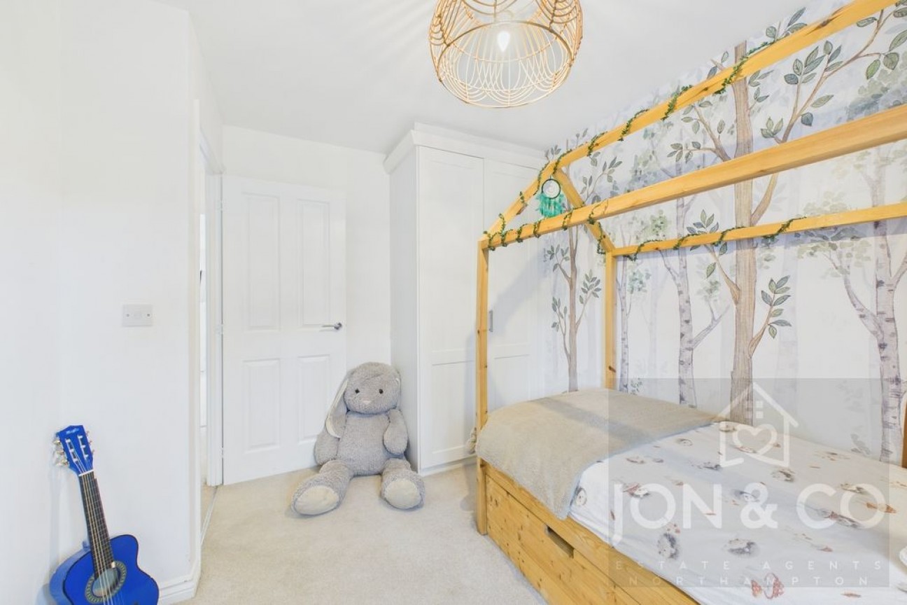 Turnpike | Moulton | NN3