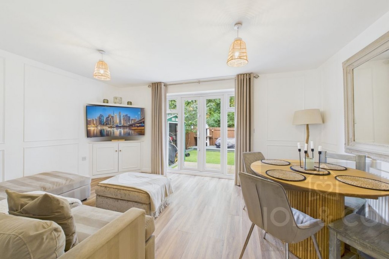 Turnpike | Moulton | NN3