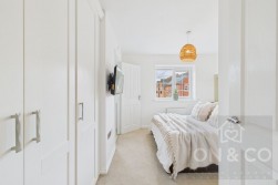 Turnpike | Moulton | NN3