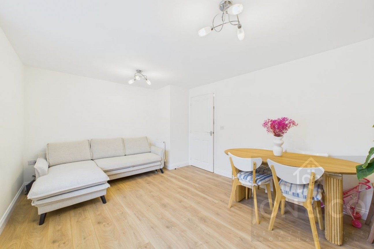 Lakeview Court | Little Billing | NN3