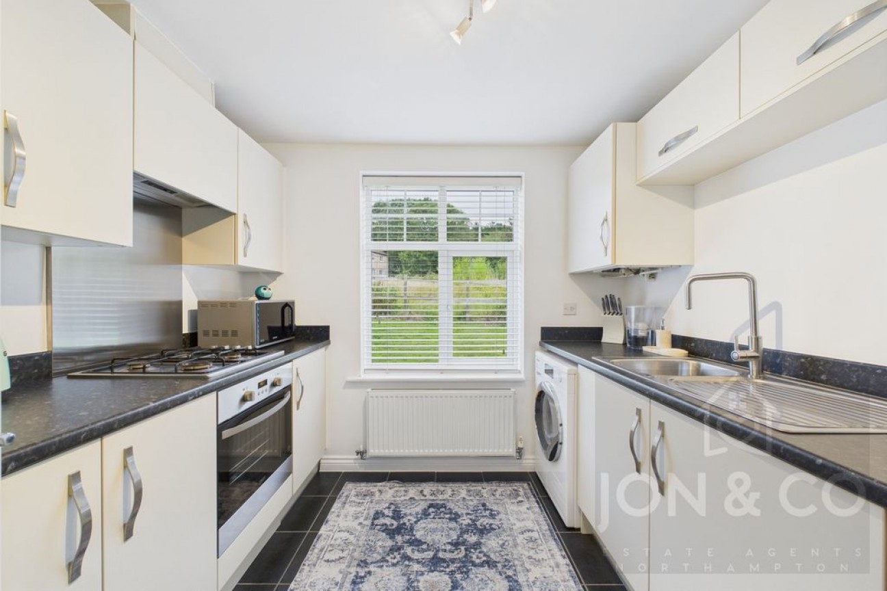 Lakeview Court | Little Billing | NN3