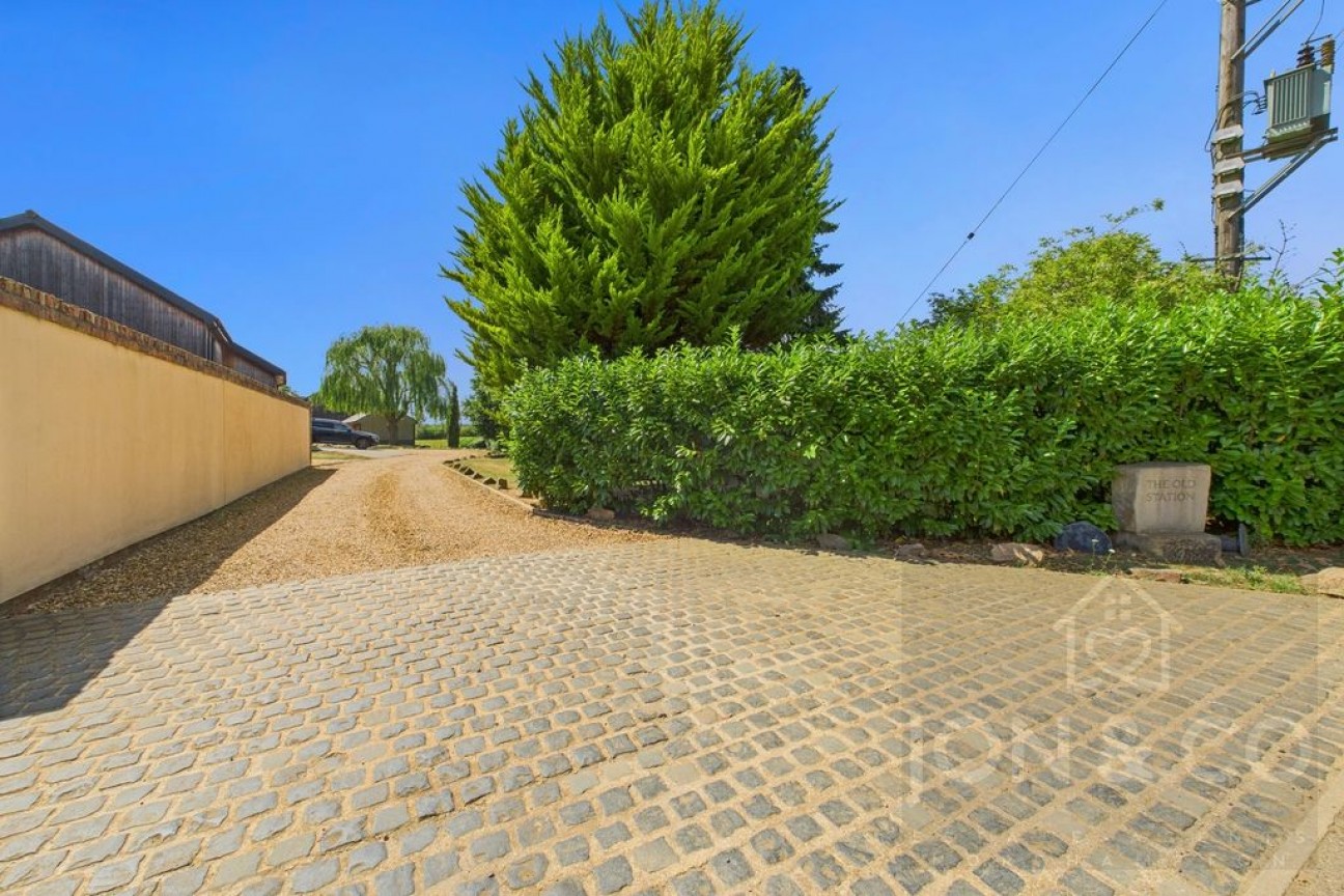 Grendon Road | Earls Barton | NN7