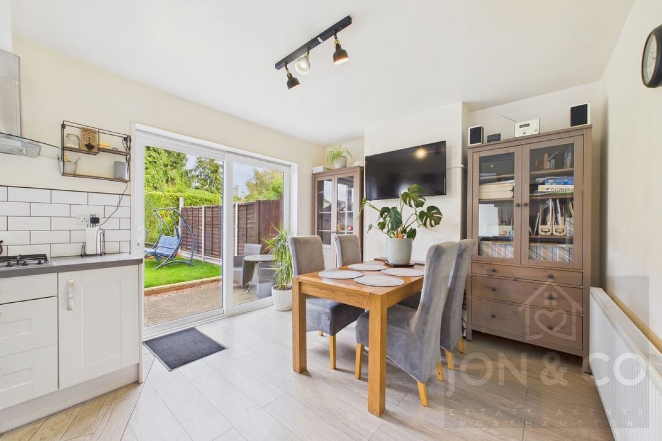 Lindsay Avenue | Abington | NN3