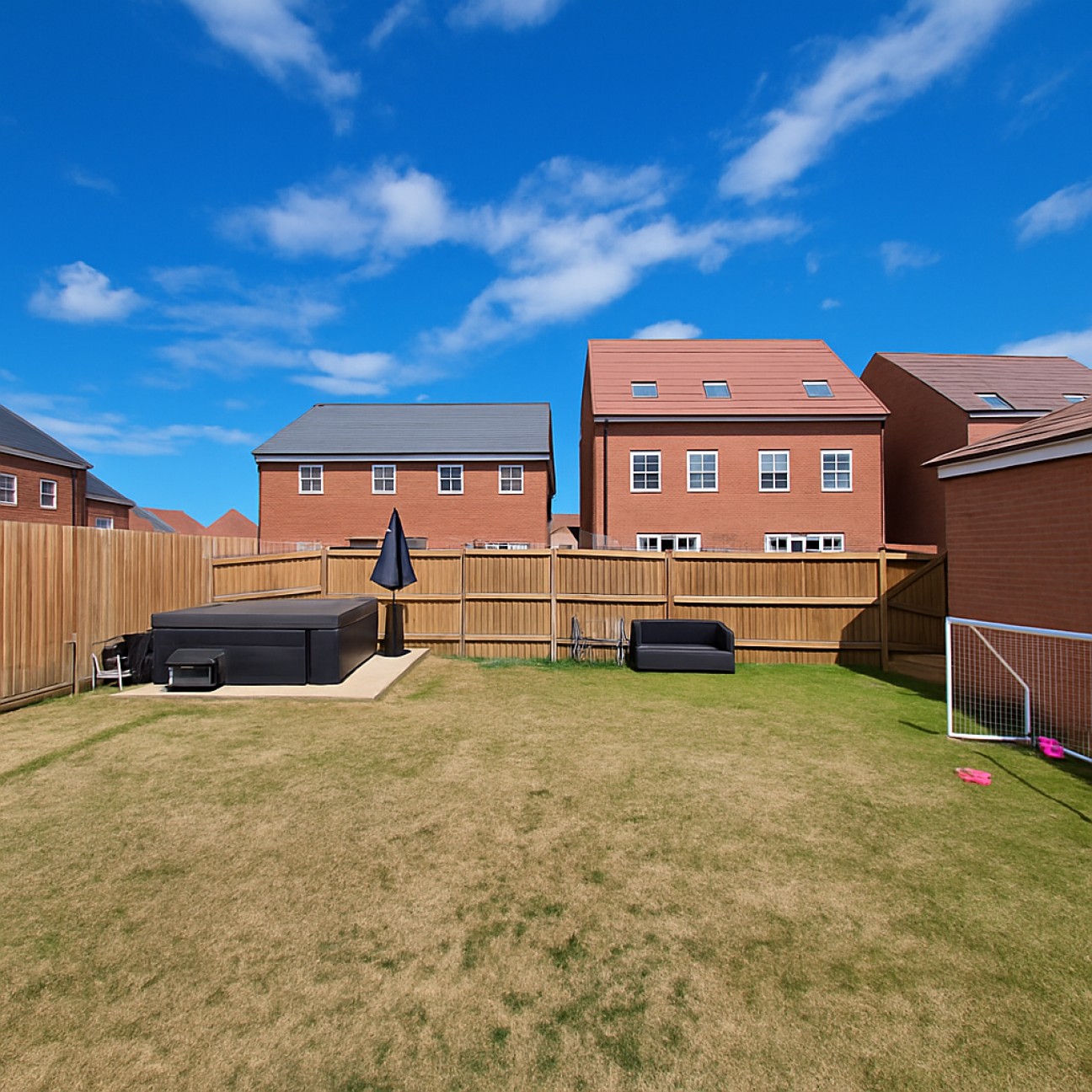 Stratford Drive | Overstone | NN6