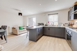 Stratford Drive | Overstone | NN6