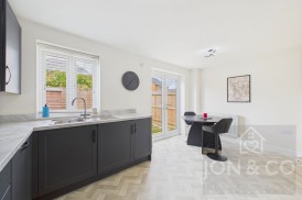 Teulon Close | Overstone Gate | NN6