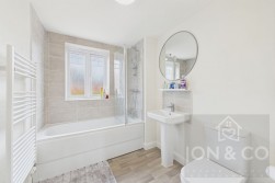 Teulon Close | Overstone Gate | NN6