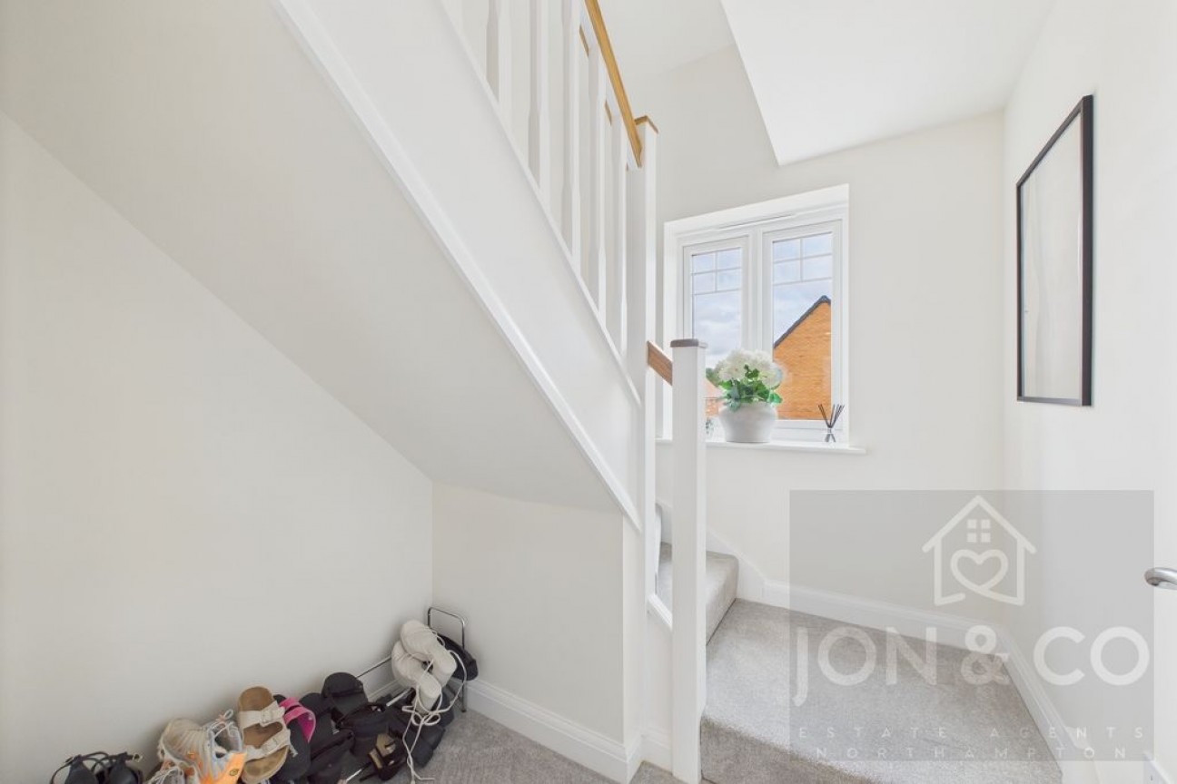 Teulon Close | Overstone Gate | NN6