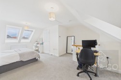 Teulon Close | Overstone Gate | NN6