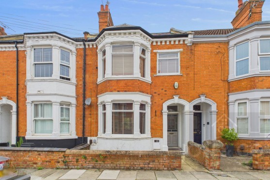 Holly Road | Abington | NN1