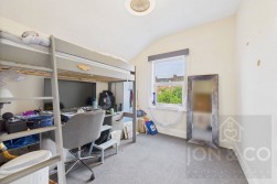 Holly Road | Abington | NN1