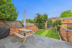 Holly Road | Abington | NN1