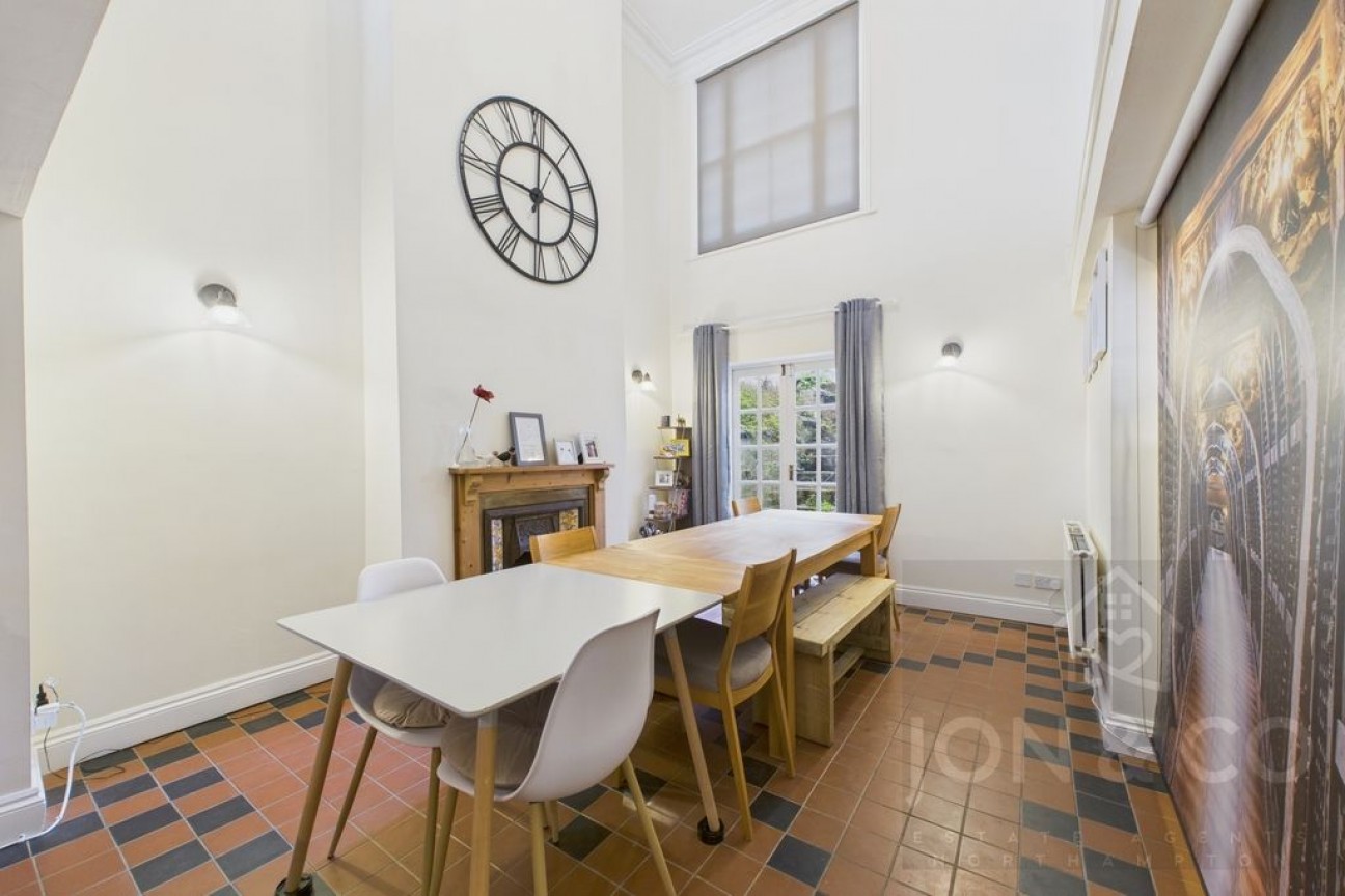 Holly Road | Abington | NN1
