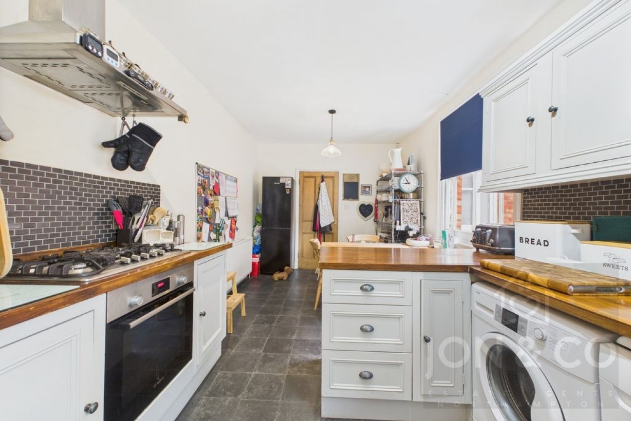 Holly Road | Abington | NN1