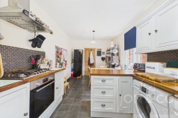 Holly Road | Abington | NN1