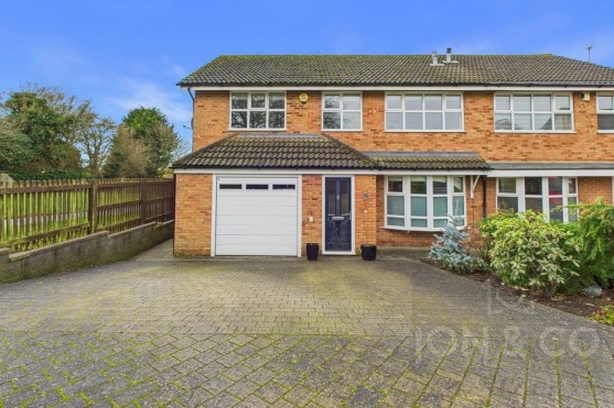 Obelisk Rise | Kingsthorpe | NN2