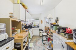 Kingsland Avenue | Kingsthorpe | NN2