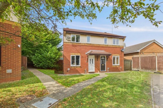 Muncaster Gardens | East Hunsbury | NN4