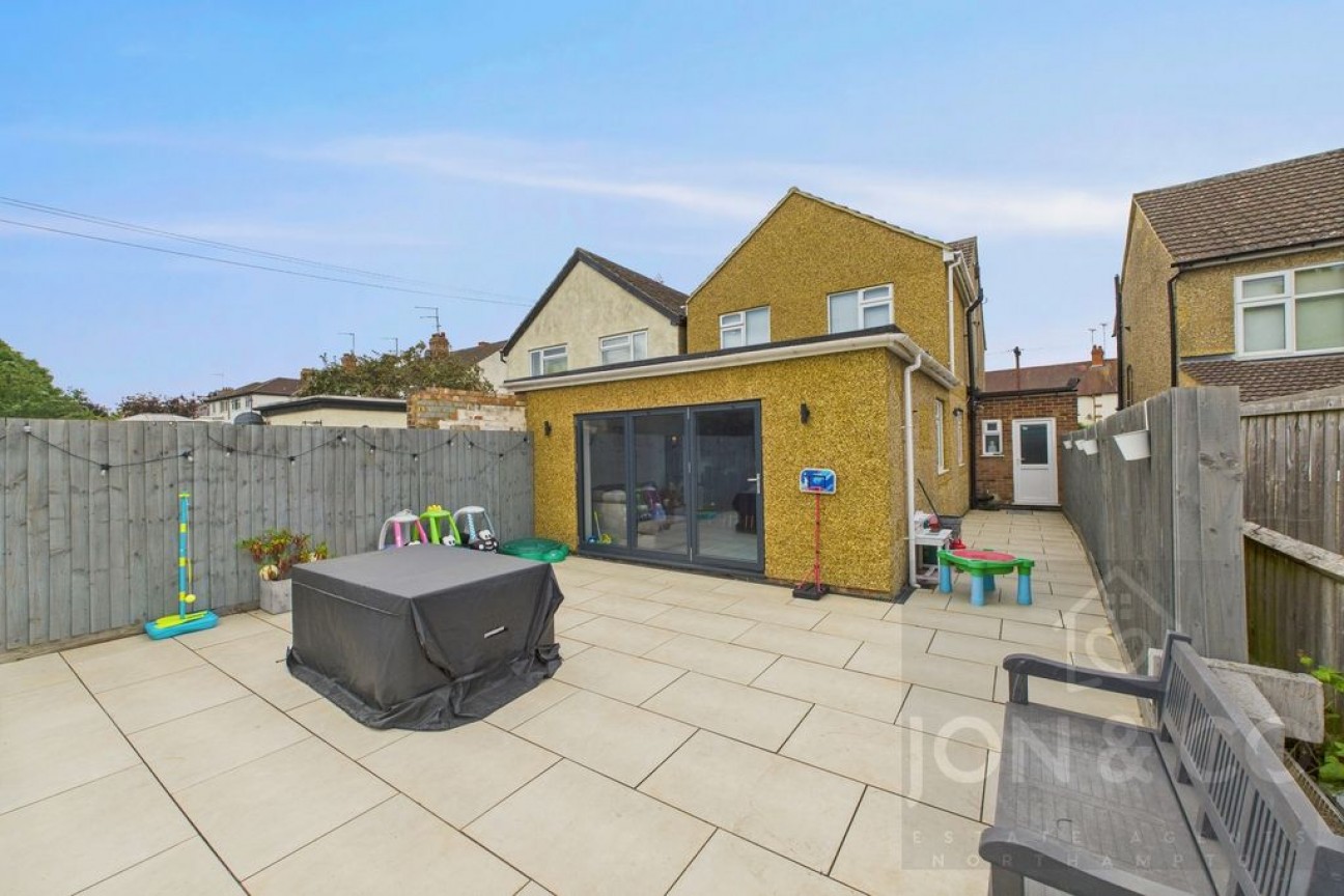 Main Road | Duston | NN5