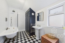 Collingwood Road | Abington | NN1