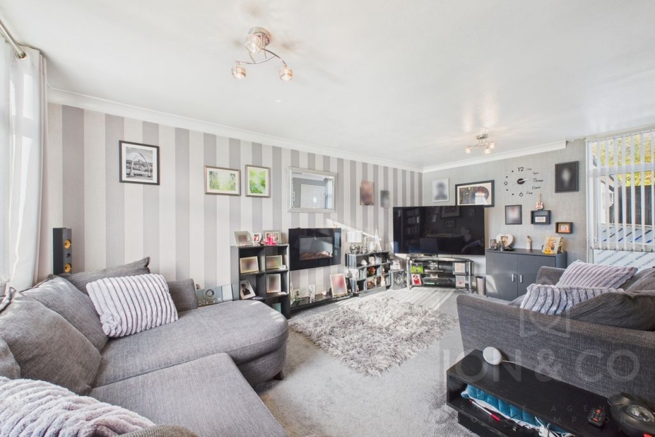 Appleby Walk | Lake View | NN3