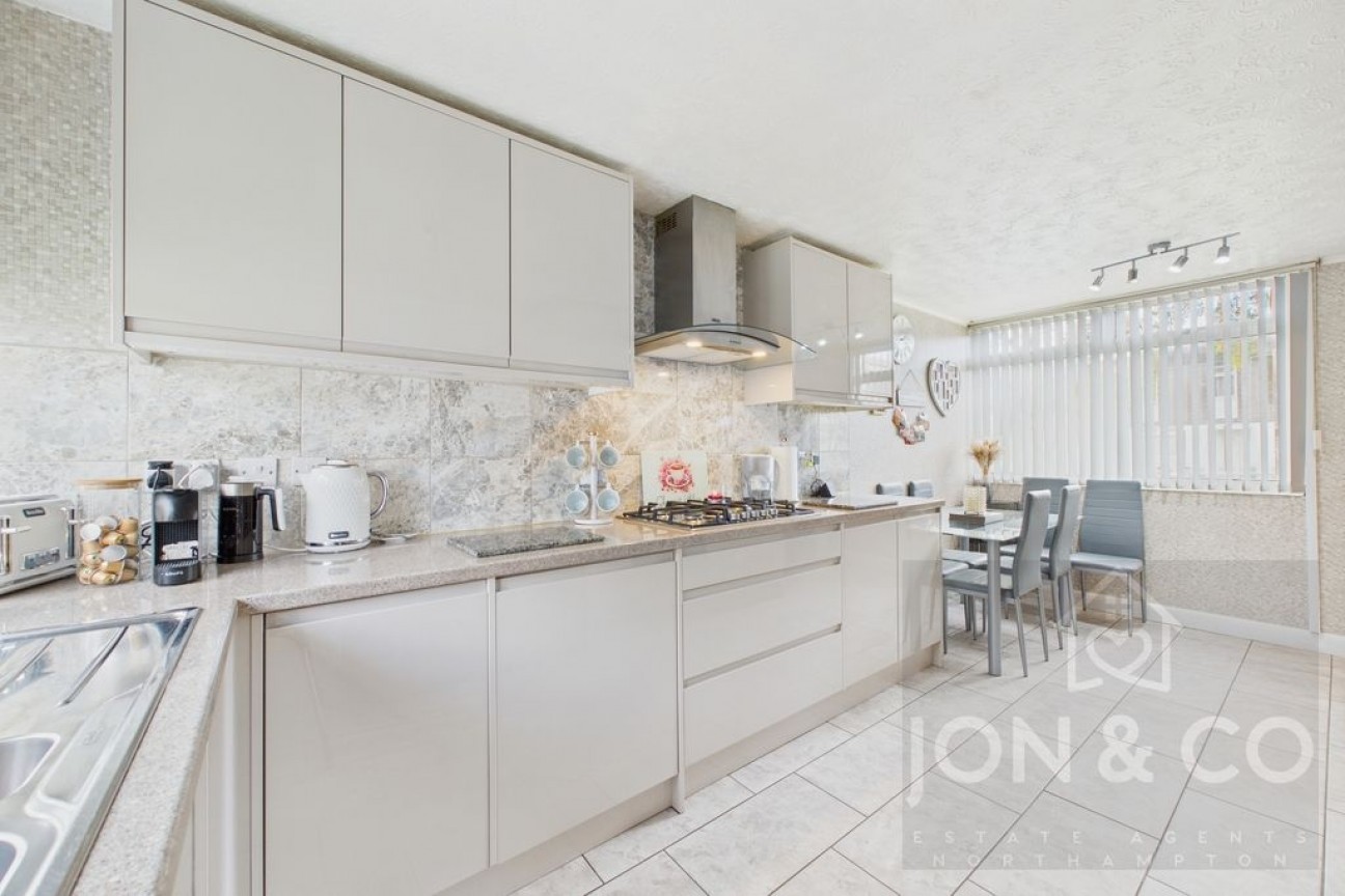 Appleby Walk | Lake View | NN3