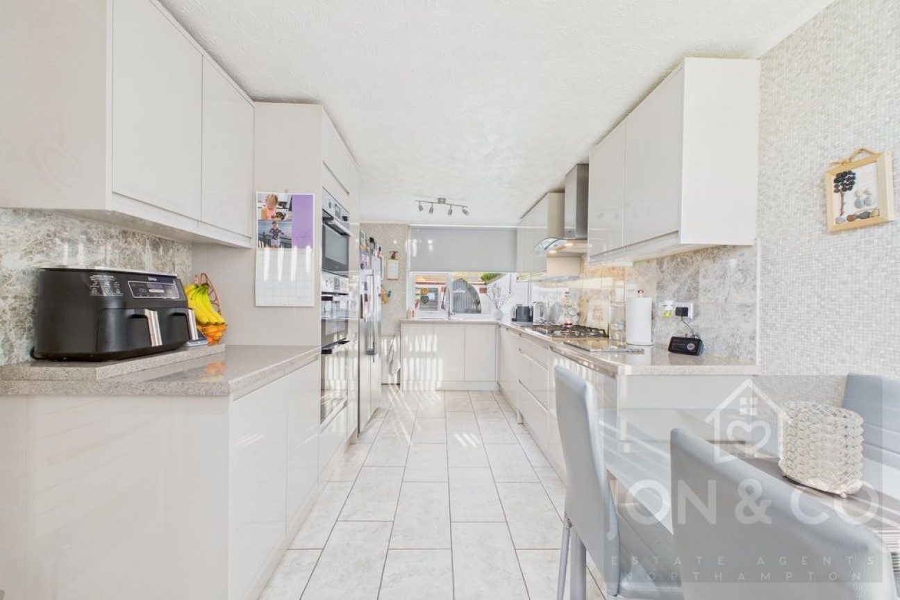 Appleby Walk | Lake View | NN3