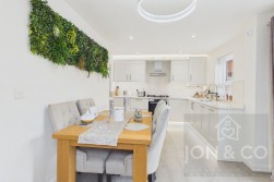 Teulon Close | Overstone Gate | NN6
