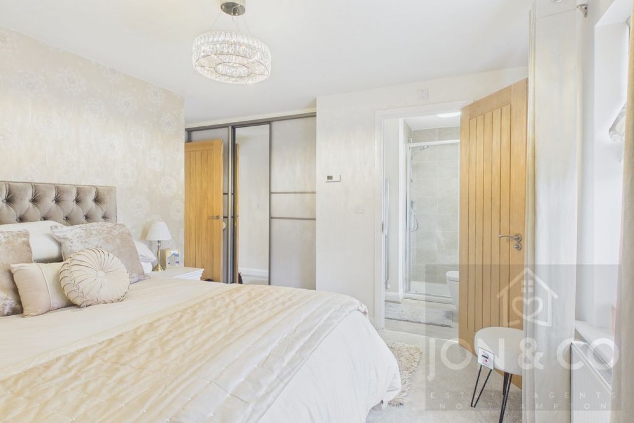 Teulon Close | Overstone Gate | NN6