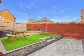 Teulon Close | Overstone Gate | NN6