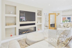 Teulon Close | Overstone Gate | NN6