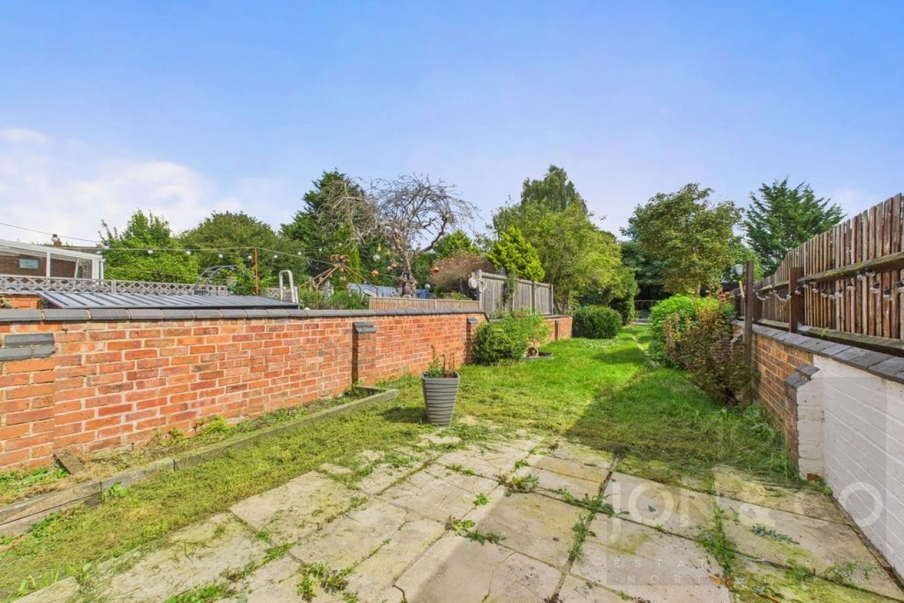 Edinburgh Road | Kingsthorpe | NN2