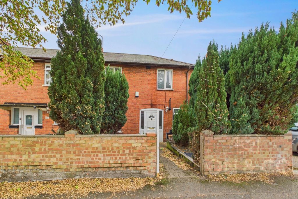 Danefield Road | Abington | NN3