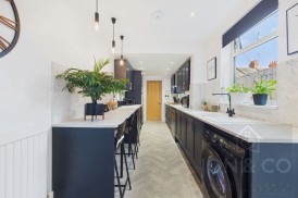 Artizan Road | Abington | NN1