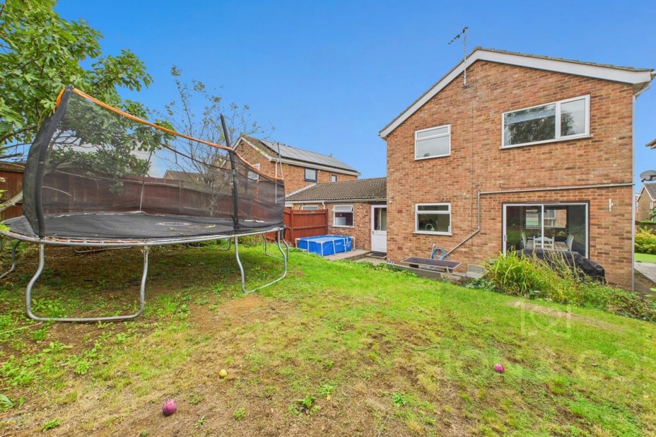 Shurville Close | Earls Barton | NN6