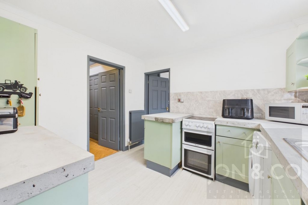 Shurville Close | Earls Barton | NN6