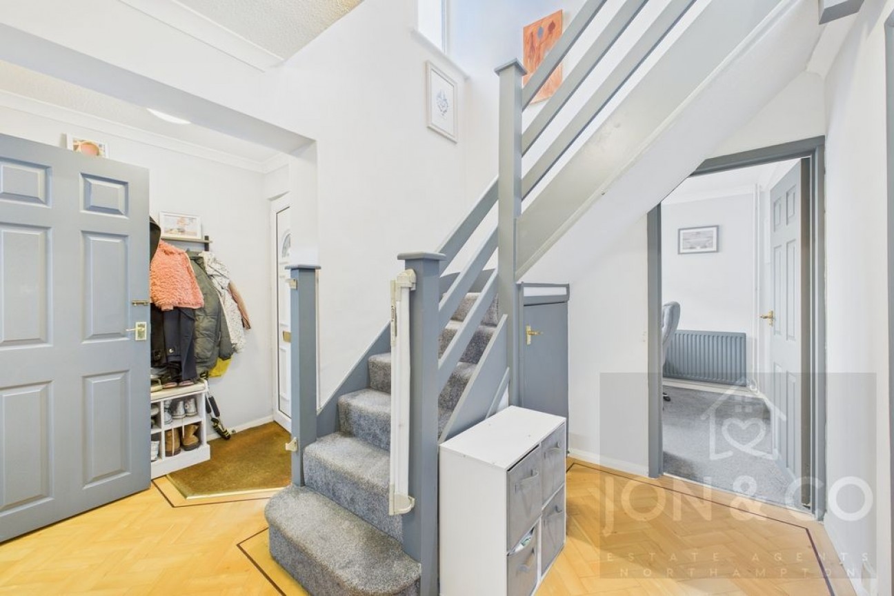 Shurville Close | Earls Barton | NN6