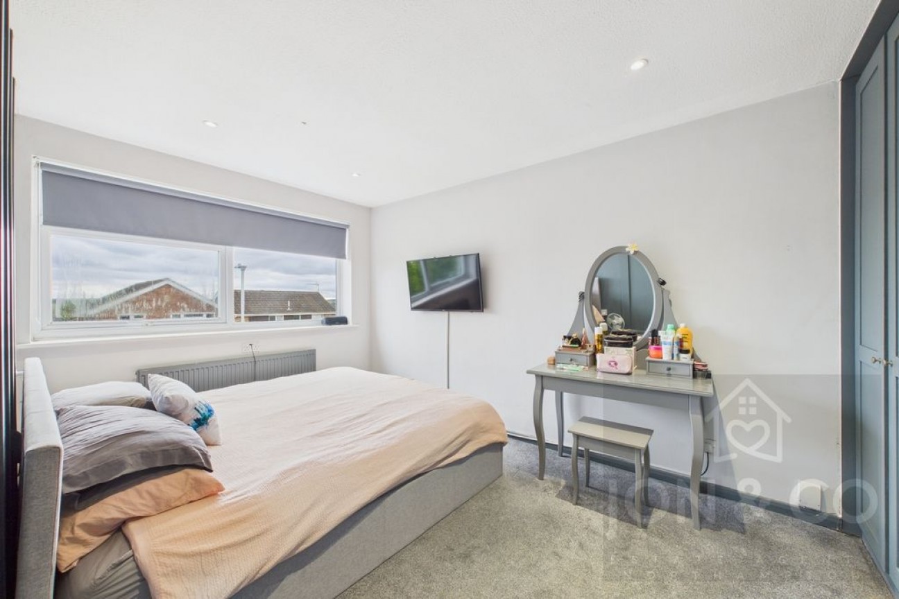 Shurville Close | Earls Barton | NN6