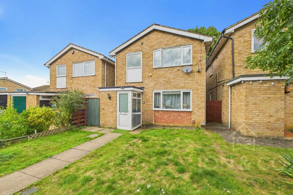 South Priors Court | Lings | NN3