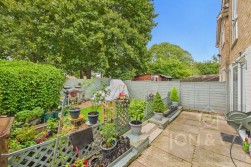 South Priors Court | Lings | NN3