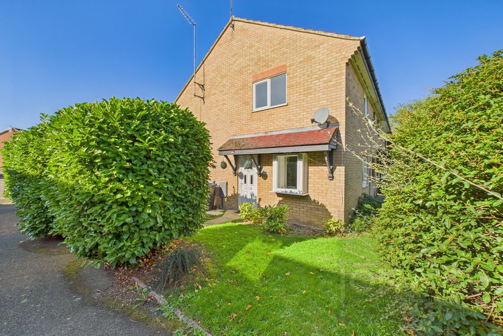 Martel Close | Duston | NN5