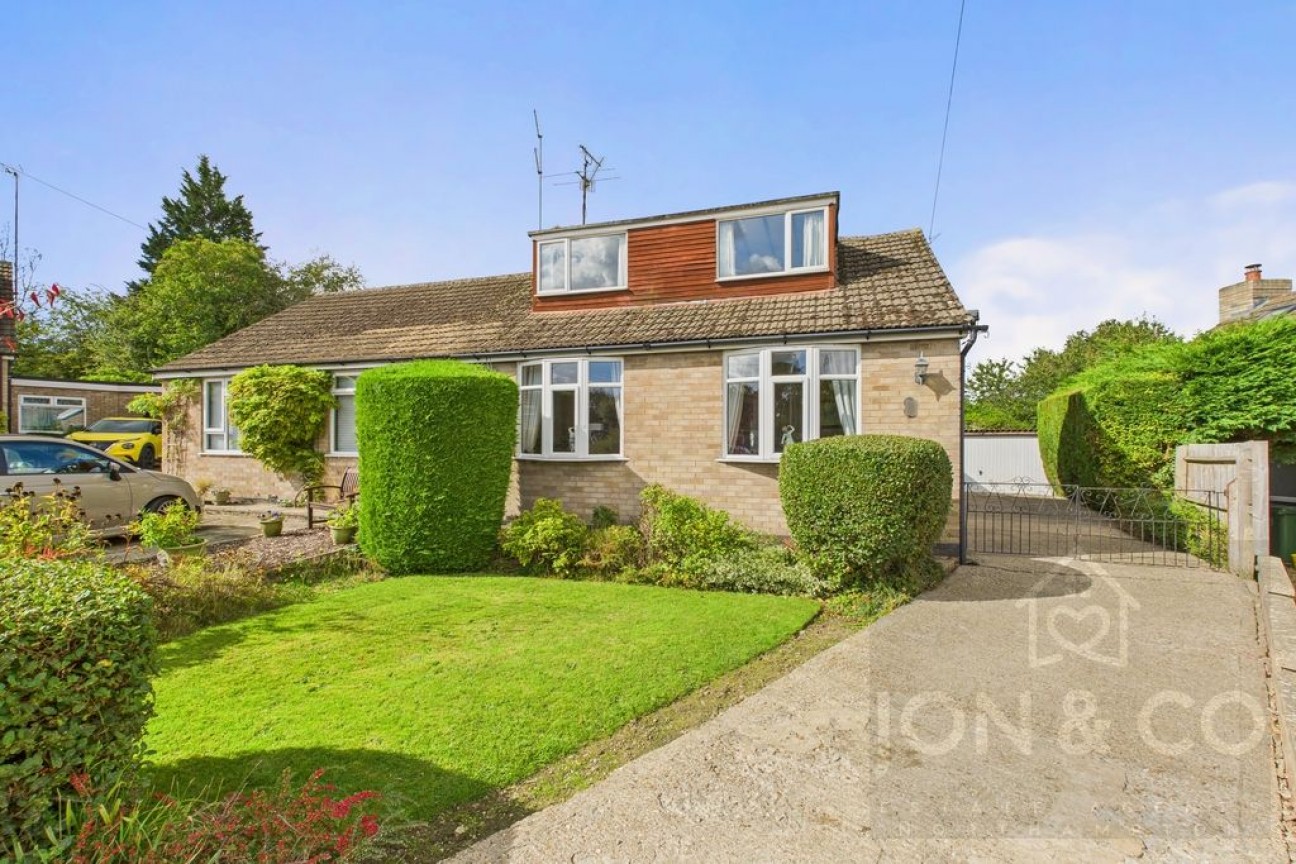 Pie Corner | Sywell | NN6