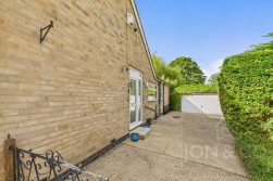 Pie Corner | Sywell | NN6