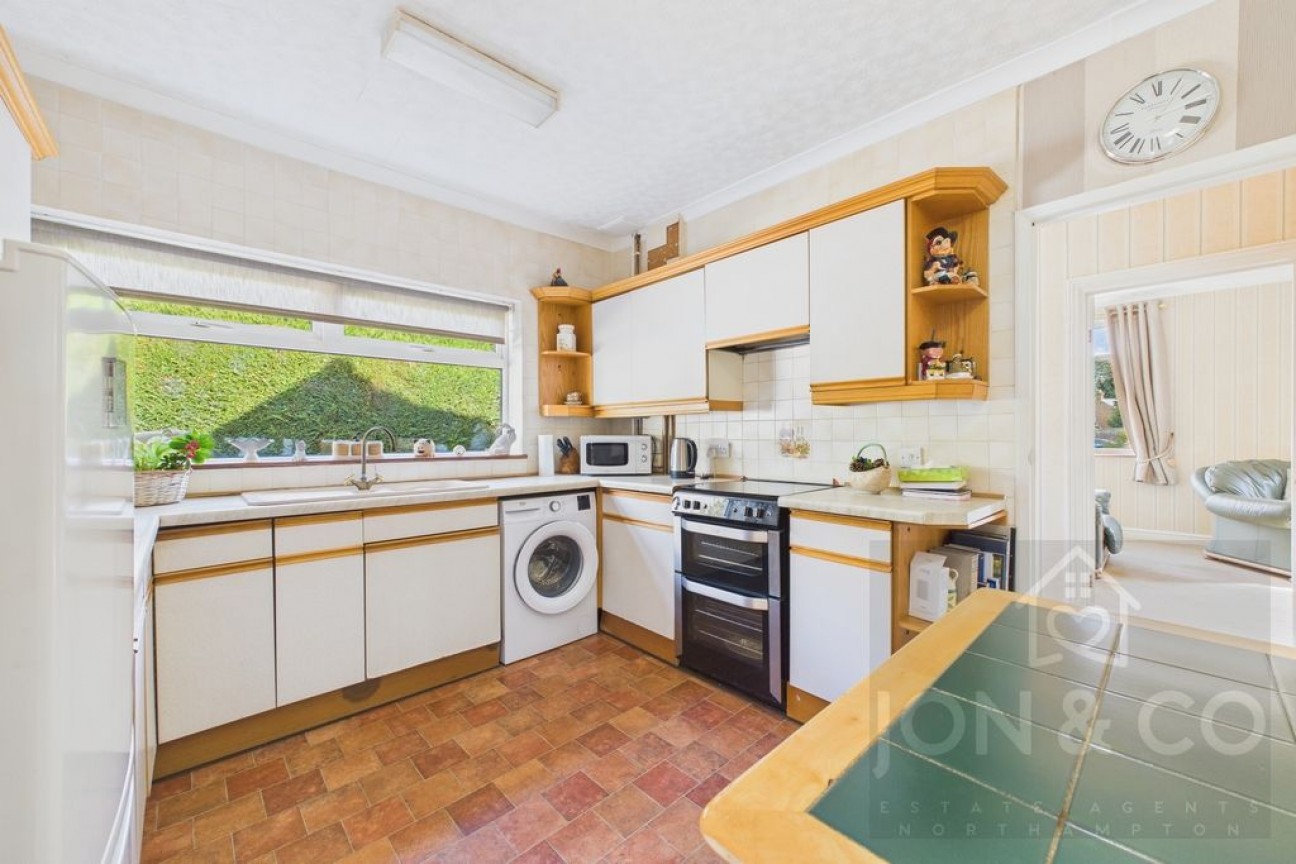 Pie Corner | Sywell | NN6