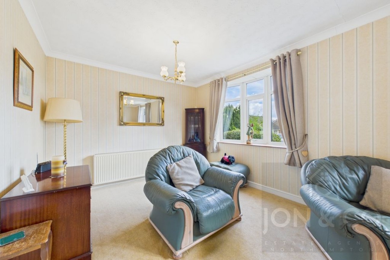 Pie Corner | Sywell | NN6