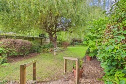 Pie Corner | Sywell | NN6