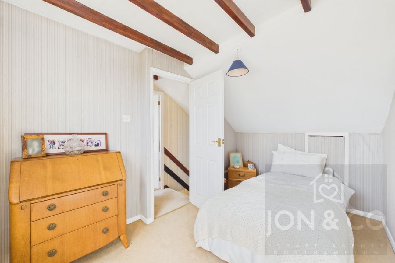 Pie Corner | Sywell | NN6