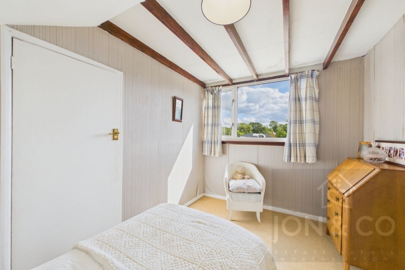 Pie Corner | Sywell | NN6